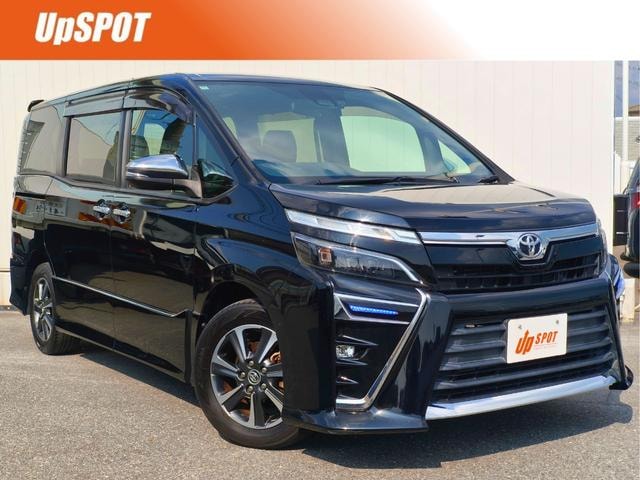 Toyota VOXY 2018 — фото автомобиля 1