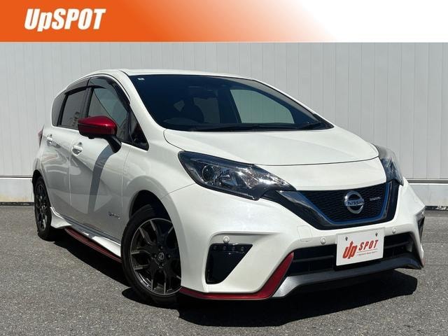 Nissan NOTE 2018 — фото автомобиля 1