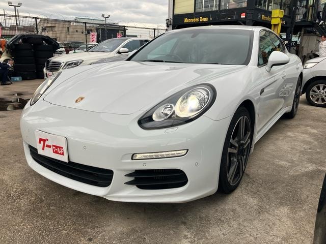 Porsche PANAMERA 2015 — фото автомобиля 1