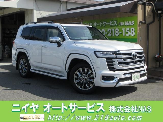 Toyota LAND CRUISER 2023 — фото автомобиля