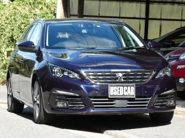 Peugeot 308 2018 — фото автомобиля 1