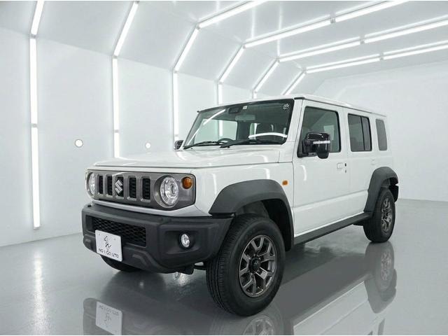 Suzuki JIMNY NOMADE 2025 — фото автомобиля 1