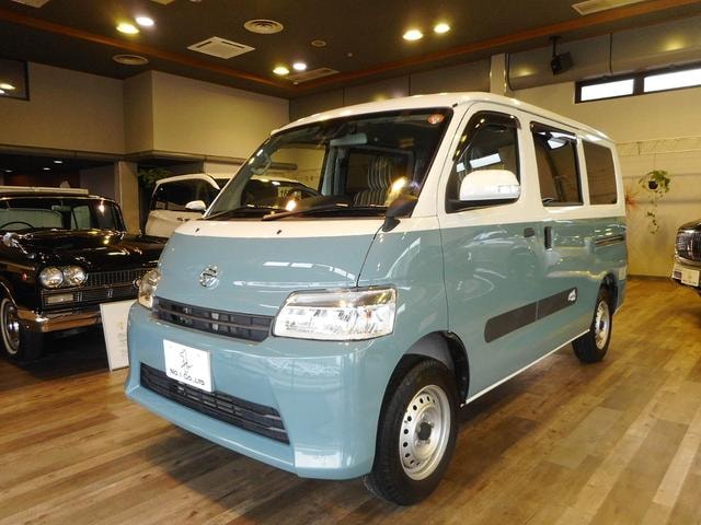 Daihatsu GRAN MAX CARGO 2021 — фото автомобиля 1