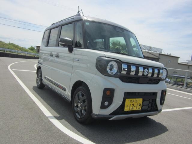 Suzuki SPACIA GEAR 2025 — фото автомобиля