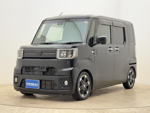 Daihatsu WAKE 2017 — фото автомобиля 1
