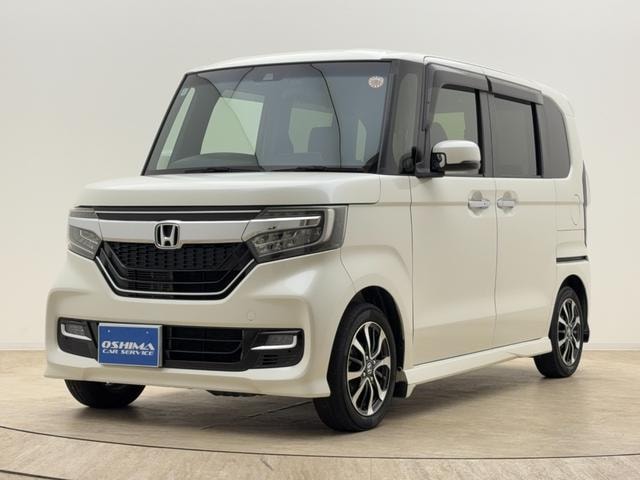 Honda N-BOX CUSTOM 2018 — фото автомобиля 1