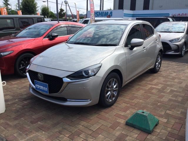 Mazda 2 2021 — фото автомобиля 1
