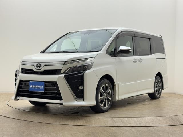 Toyota VOXY 2021 — фото автомобиля 1
