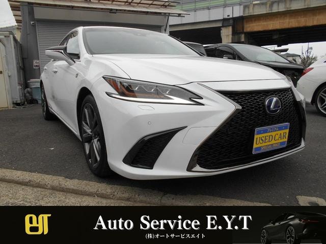 Lexus ES 2019 — фото автомобиля 1
