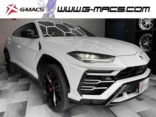 Lamborghini URUS 2019 — фото автомобиля