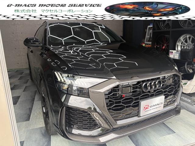 Audi RS Q8 2022 — фото автомобиля