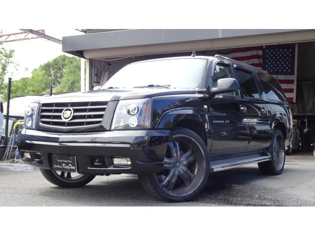 Cadillac ESCALADE  — фото автомобиля 1