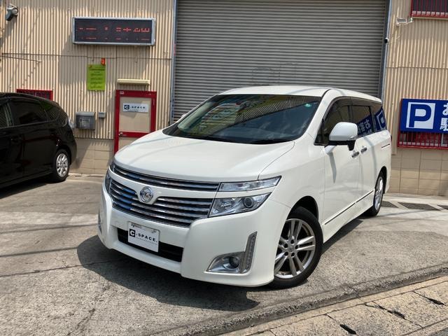 Nissan ELGRAND 2013 — фото автомобиля 1
