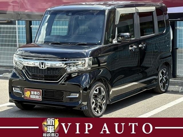 Honda N-BOX CUSTOM 2017 — фото автомобиля 1