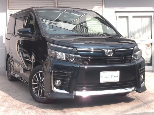 Toyota VOXY 2015 — фото автомобиля 1