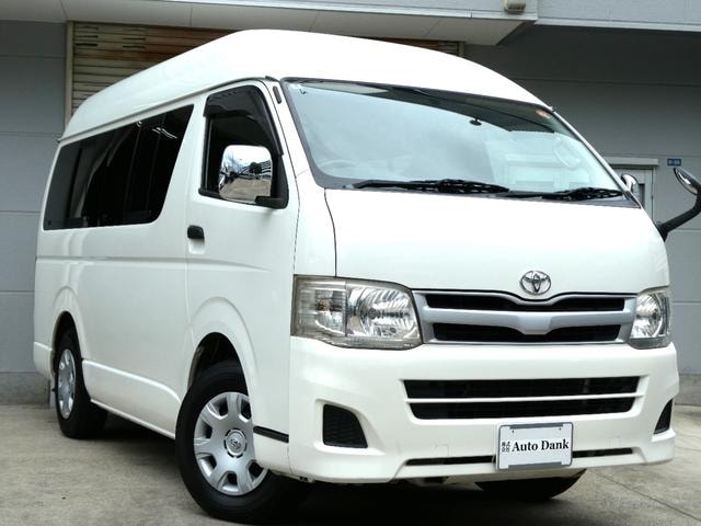 Toyota HIACE VAN 2011 — фото автомобиля