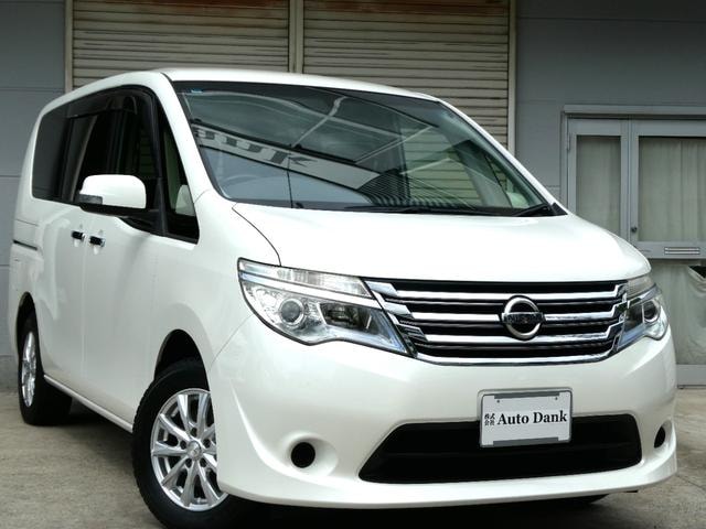 Nissan SERENA 2014 — фото автомобиля 1