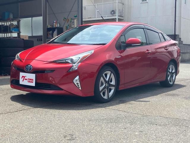Toyota PRIUS 2018 — фото автомобиля