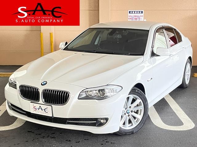 Bmw 5 SERIES 2011 — фото автомобиля