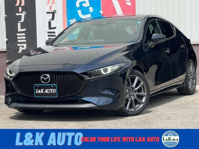 Mazda 3 FASTBACK 2020 — фото автомобиля