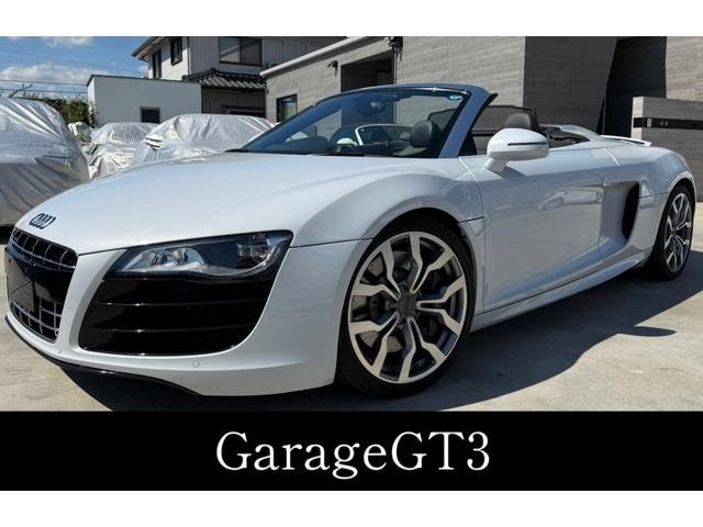 Audi R8 SPYDER 2012 — фото автомобиля