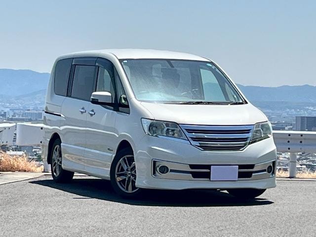 Nissan SERENA 2013 — фото автомобиля