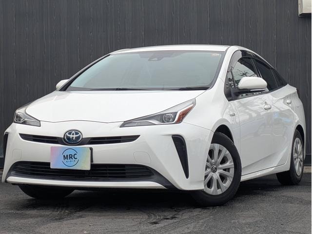 Toyota PRIUS 2019 — фото автомобиля 1