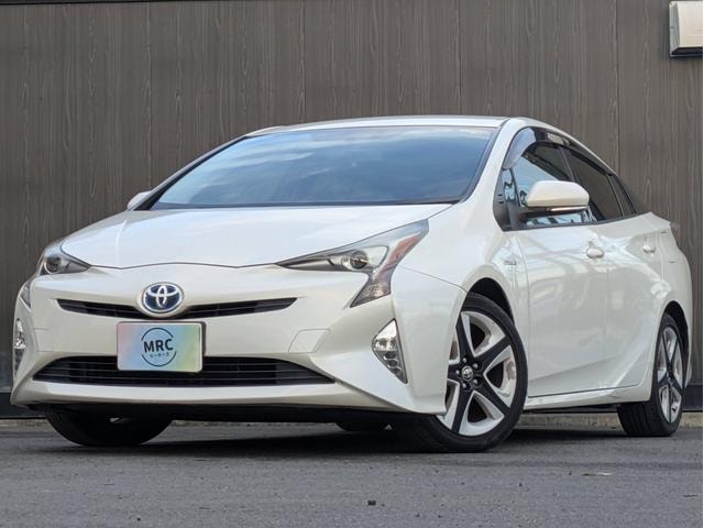 Toyota PRIUS 2016 — фото автомобиля 1