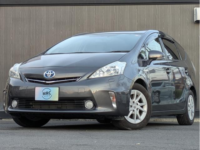 Toyota PRIUS ALPHA 2012 — фото автомобиля 1
