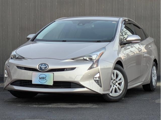 Toyota PRIUS 2017 — фото автомобиля 1