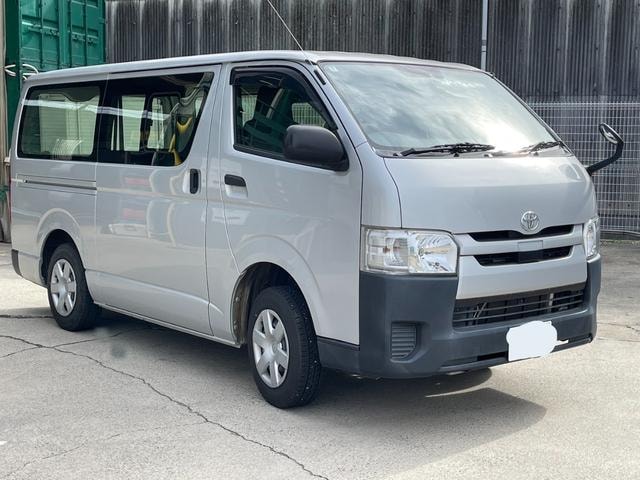 Toyota HIACE VAN 2018 — фото автомобиля 1