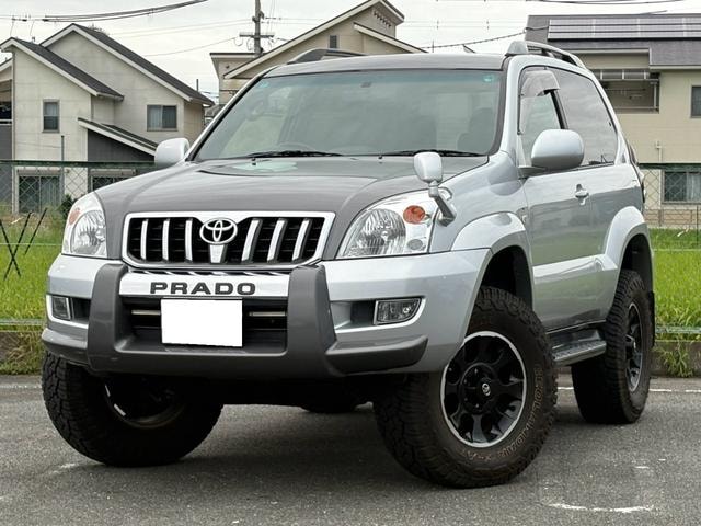 Toyota LAND CRUISER PRADO 2004 — фото автомобиля
