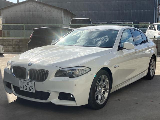 Bmw 5 SERIES 2013 — фото автомобиля