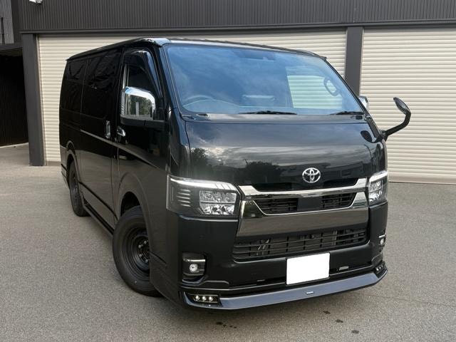 Toyota HIACE VAN 2024 — фото автомобиля