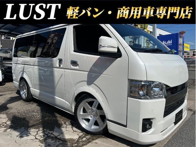 Toyota HIACE VAN 2022 — фото автомобиля