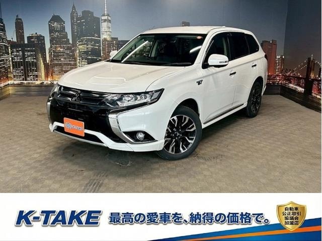 Mitsubishi OUTLANDER PHEV 2015 — фото автомобиля