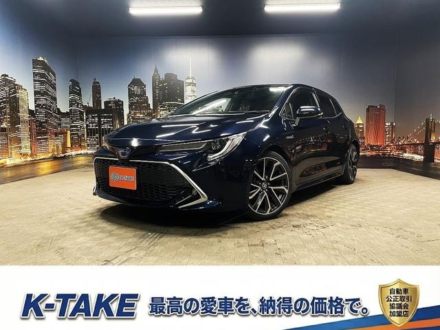 Toyota COROLLASPORT 2018 — фото автомобиля