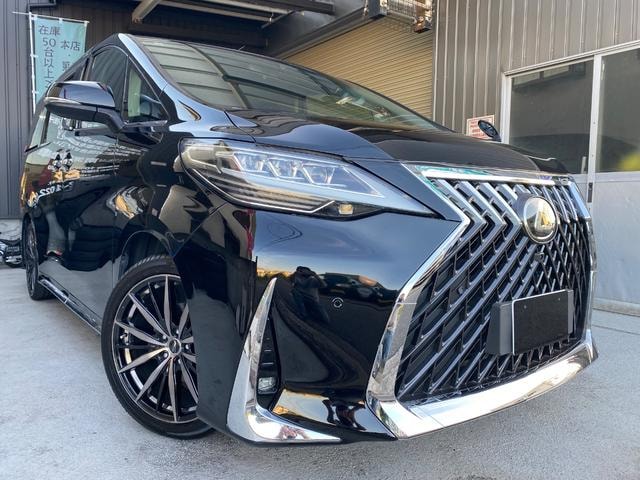 Toyota ALPHARD 2017 — фото автомобиля 1