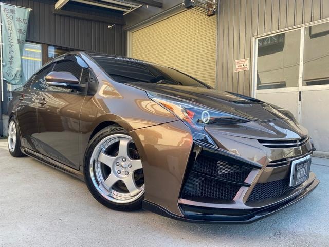 Toyota PRIUS 2017 — фото автомобиля 1