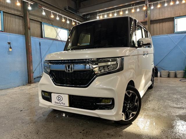 Honda N-BOX CUSTOM 2019 — фото автомобиля 1