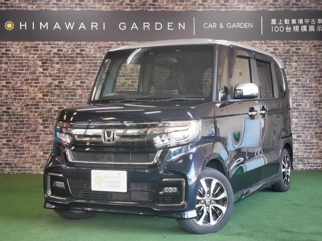Honda N-BOX CUSTOM 2022 — фото автомобиля 1