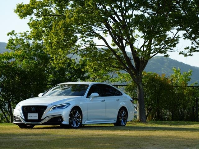 Toyota CROWN HYBRID 2021 — фото автомобиля