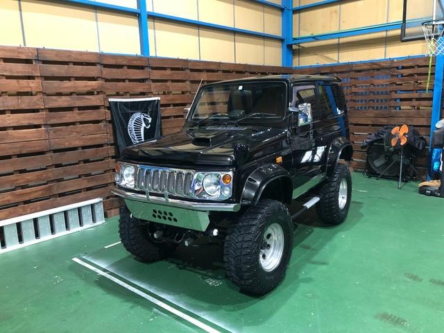 Suzuki JIMNY 1997 — фото автомобиля 1