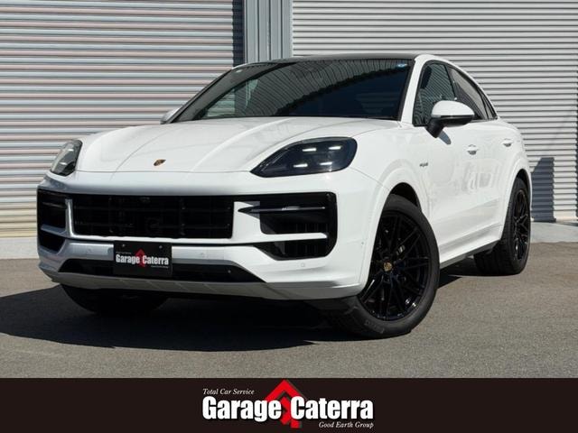 Porsche CAYENNE COUPE 2024 — фото автомобиля