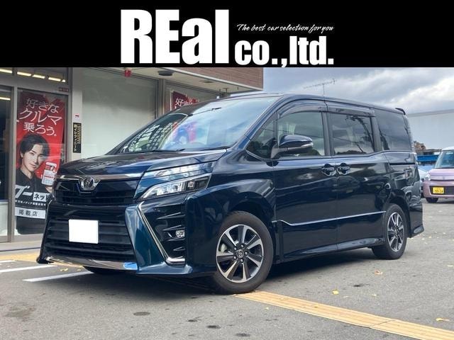 Toyota VOXY 2017 — фото автомобиля 1