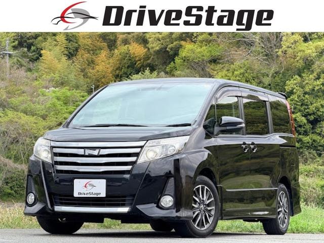 Toyota NOAH 2015 — фото автомобиля 1