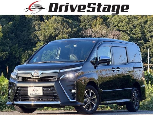 Toyota VOXY 2021 — фото автомобиля 1