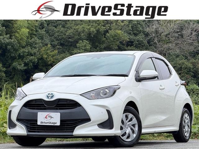 Toyota YARIS 2020 — фото автомобиля 1