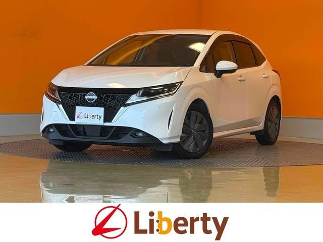 Nissan NOTE 2022 — фото автомобиля 1