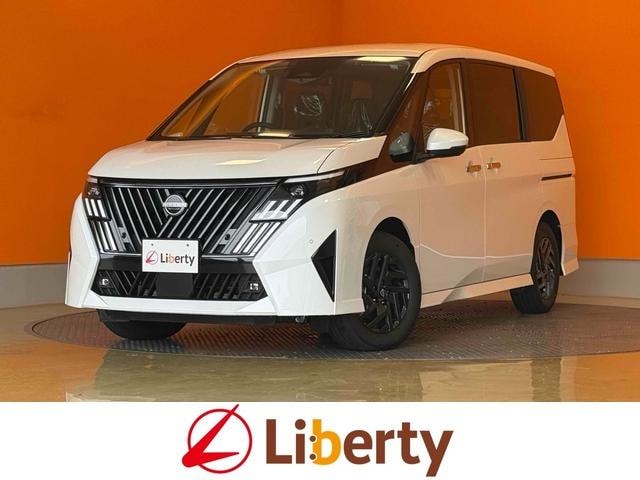 Nissan SERENA 2026 — фото автомобиля 1